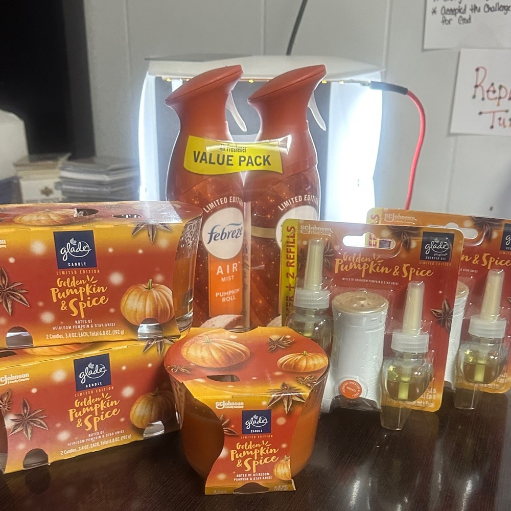 Glade Golden Pumpkin & Spice Air Freshener Set